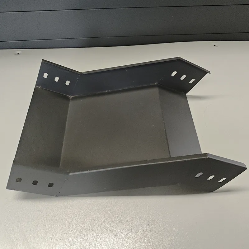 Вертикальный двойной отвод кабельного лотка типа тройник.1