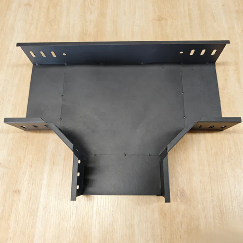 Горизонтальный тройник кабельного лотка.2