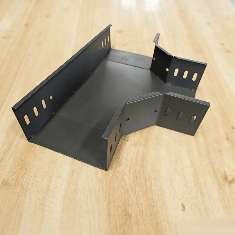 Горизонтальный тройник кабельного лотка.3