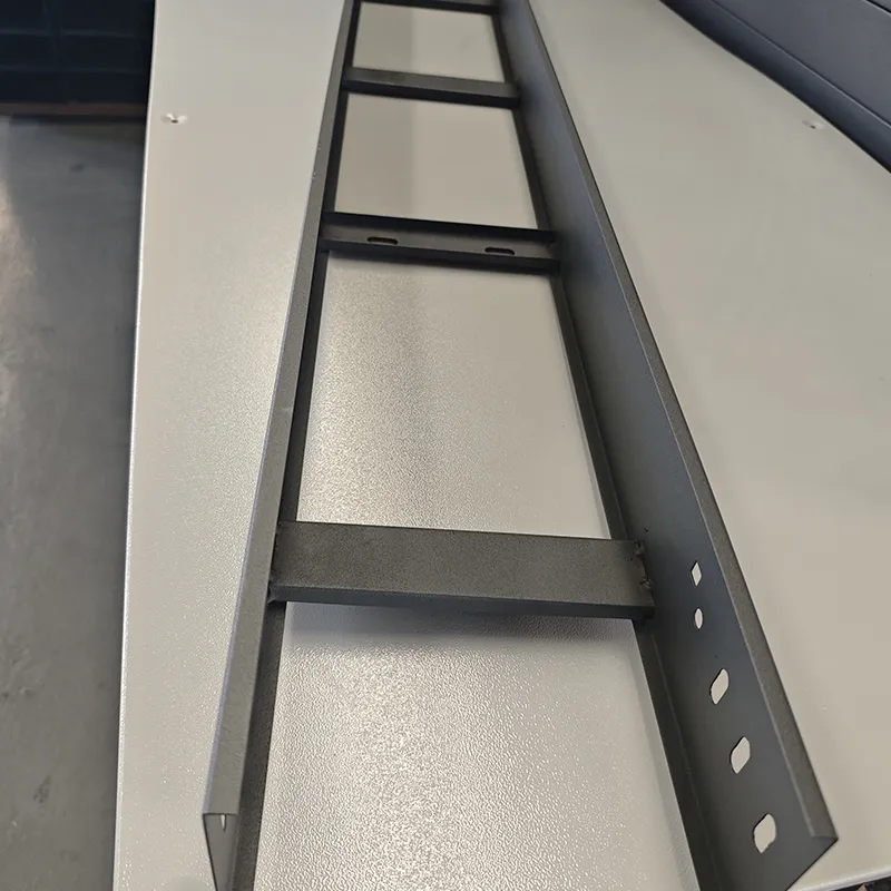 Лестничный кабельный лоток.2