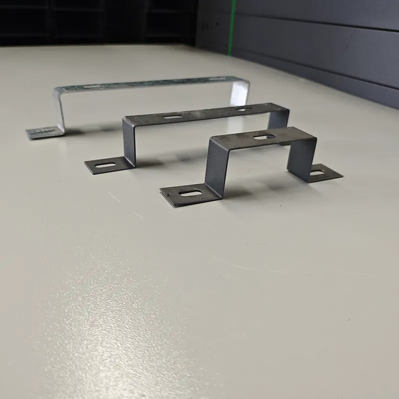 Седлообразный кронштейн для кабельного лотка.2